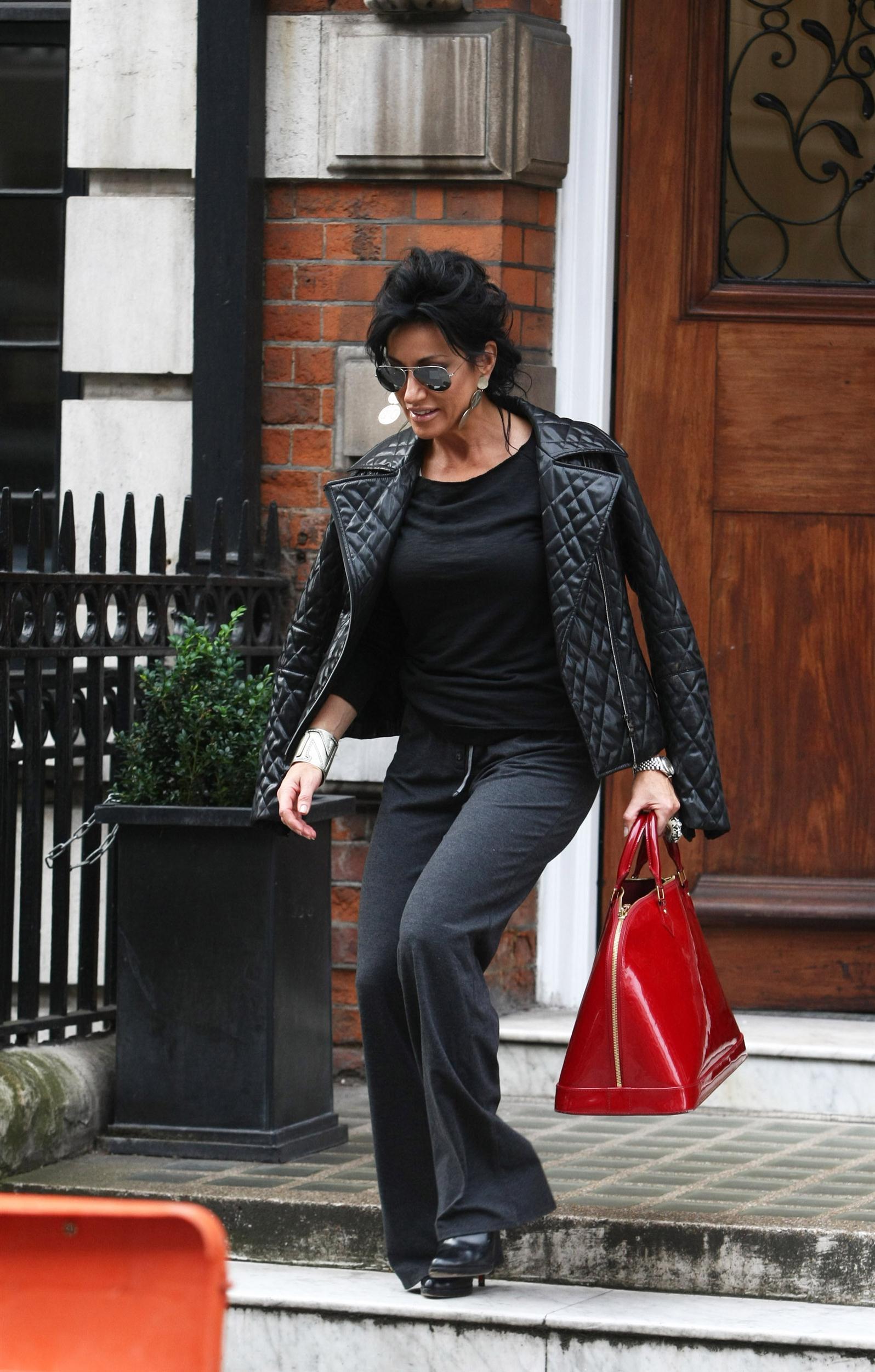 Nancy Dell'Olio is seen leaving a medical building on Harley Street | Picture 101264